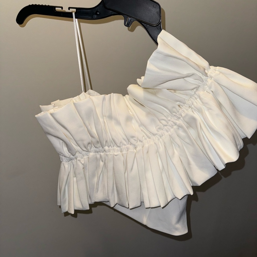 One Shoulder Ruffled Top